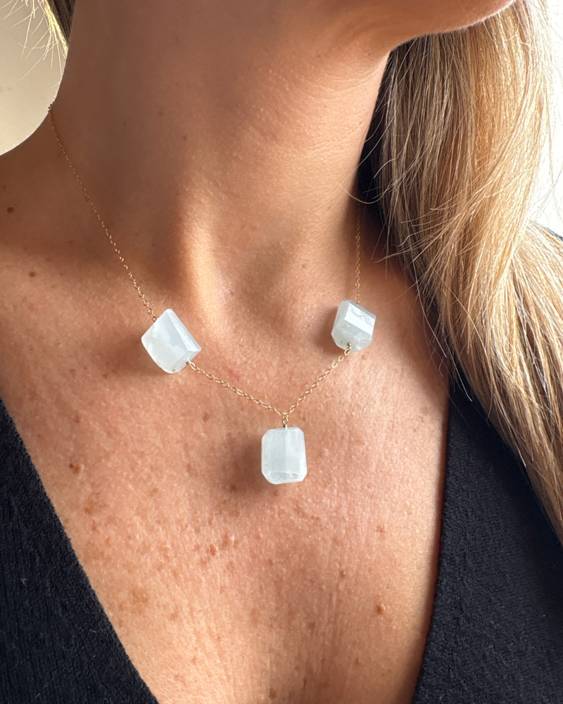 Nube Necklace