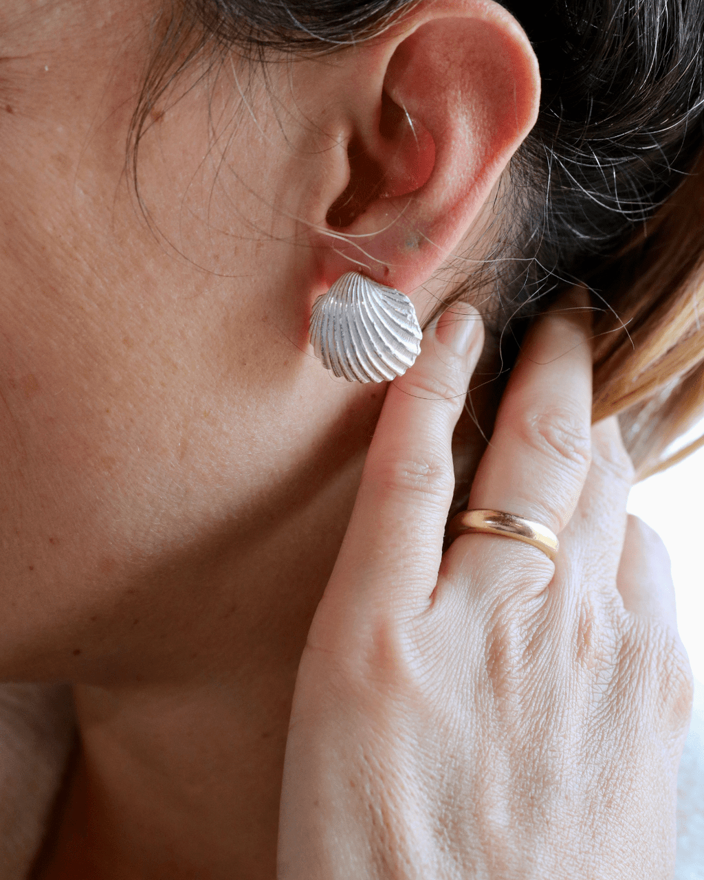 Shell Earrings - Silver