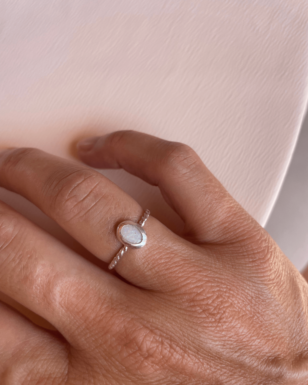 “Luna Thread” Opal Ring