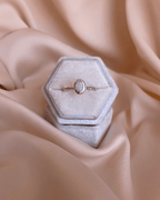 “Luna Thread” Opal Ring