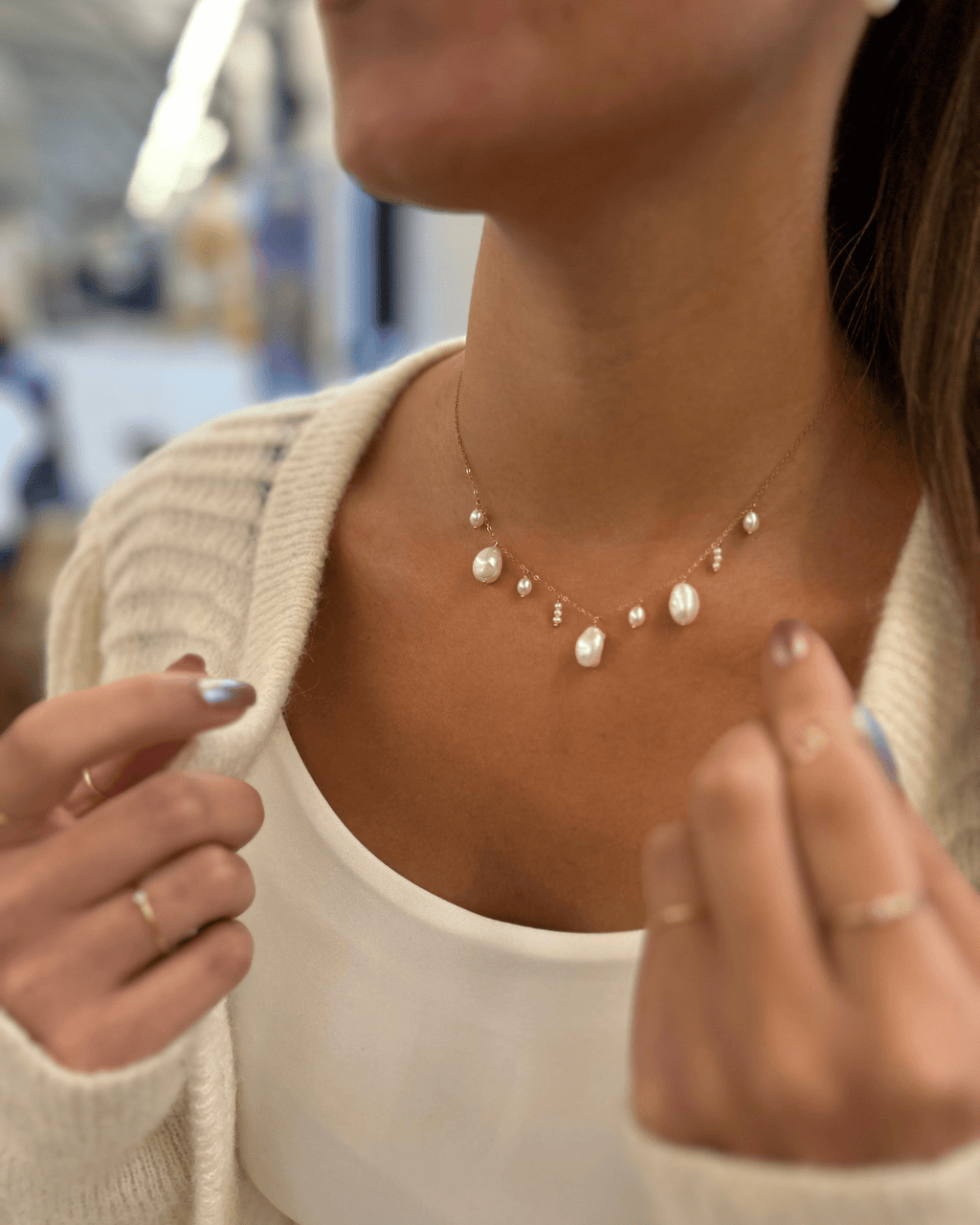 Drop Pearls Necklace